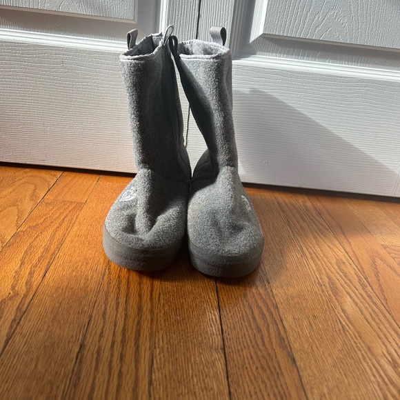 The North Face grey women’s snow boots size 8 - Picture 4 of 6